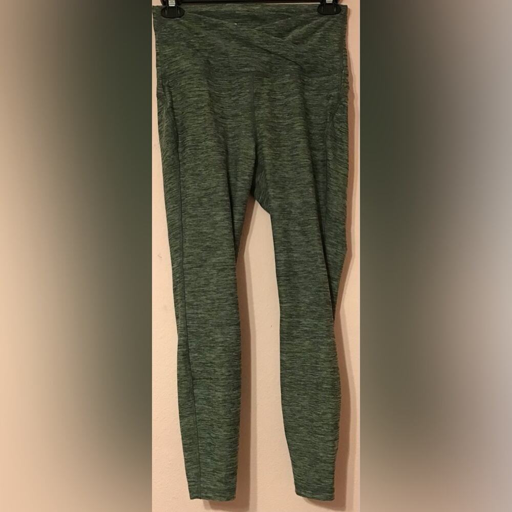 All in motion green leggings size medium